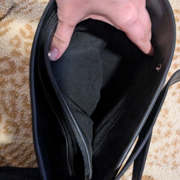 Rosetti Classic Black Shoulder Bag - Picture 9 of 9